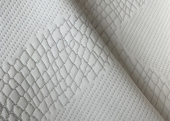 Suya Dayanıklı Polyester Yatak Kumaşı, Ev Tekstili Kapitone Jakarlı Pamuklu Kumaş